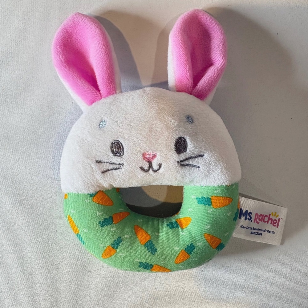 Ms. Rachel Hop Little Bunnies Soft Rattle Plush Bunny Ring Toy 6072309